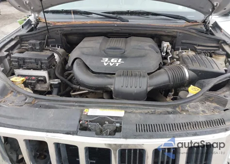 2012 Jeep Grand Cherokee Laredo из США, поврежденный, VIN 1C4RJEAG8CC209907